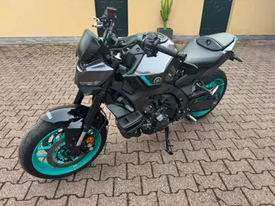 Yamaha MT-09 Y-AMT (2024 - 26) usata