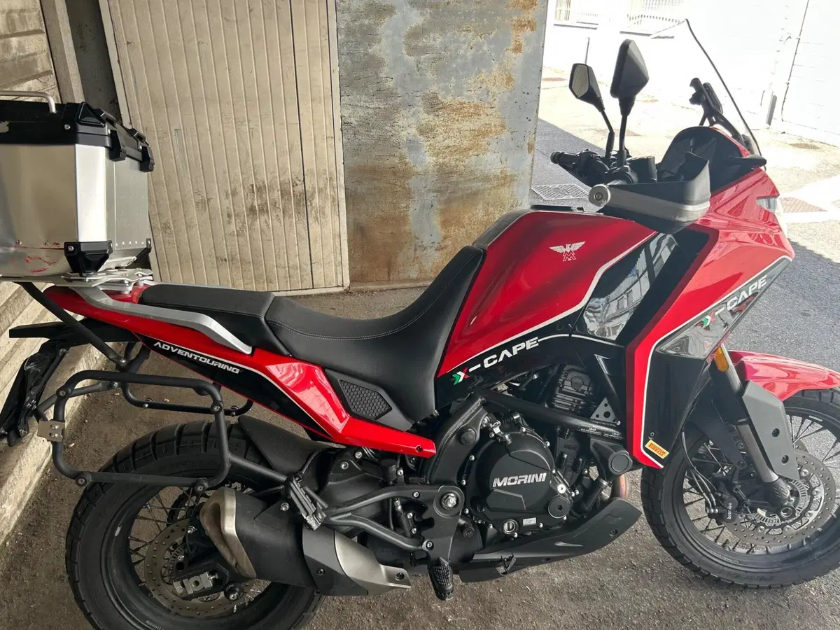 Moto Morini X-Cape 650 (2021 - 26) (3)