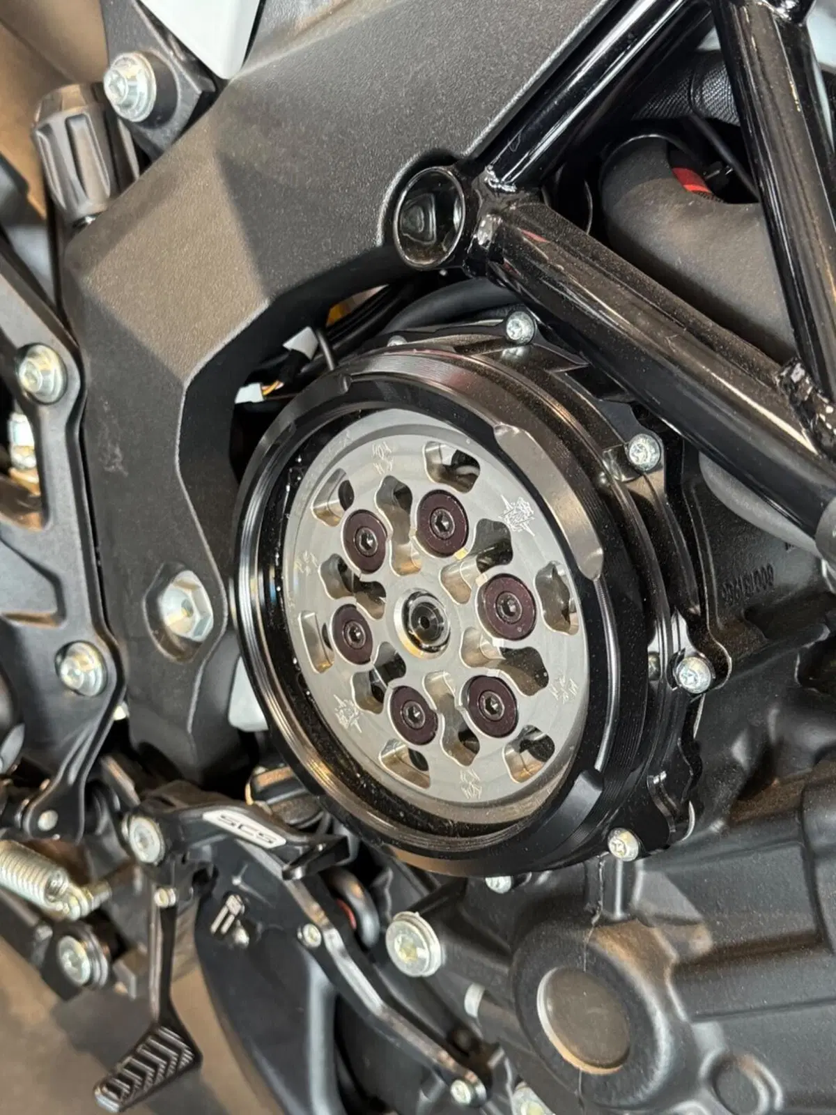 MV Agusta Turismo Veloce 800 RC SCS (2022 - 26) (7)