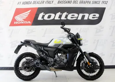 Zontes ZT125-GK (2022 - 25) usata