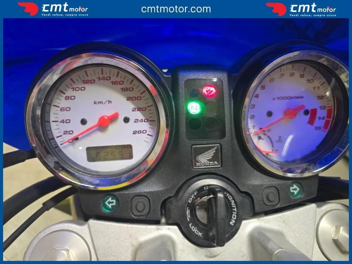Honda Hornet 600 (2003 - 04) (5)