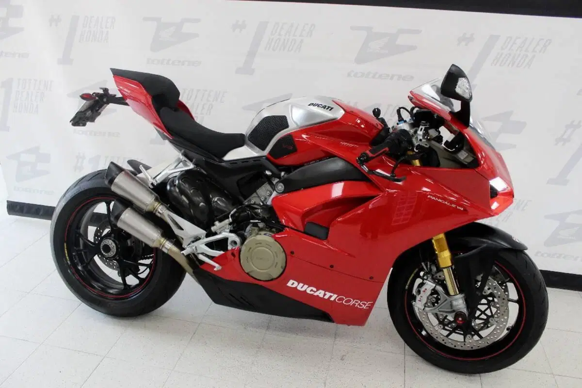 Ducati Panigale V4 S 1100 (2018 - 19) (3)