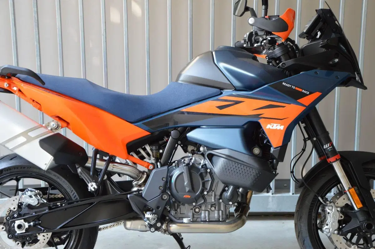 KTM 890 SMT (2026) (2)
