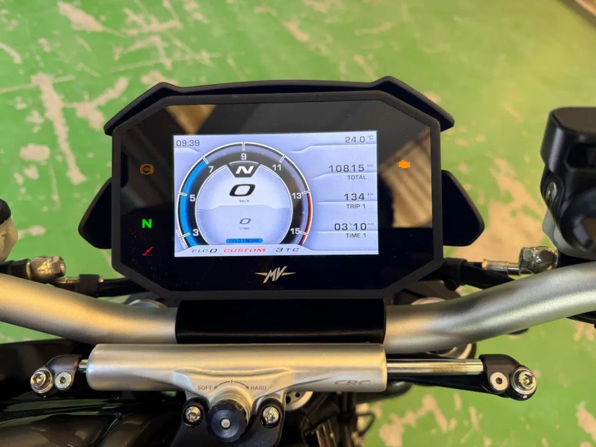 MV Agusta Brutale 800 RR (2021 - 25) (2)