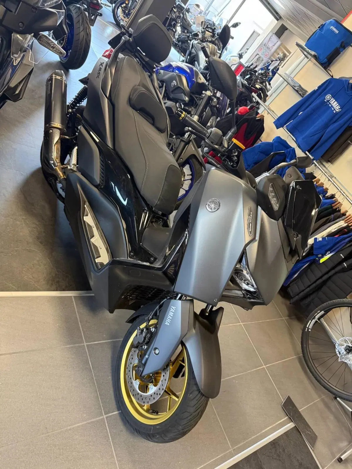 Yamaha X-Max 300 Tech Max (2025 - 26)