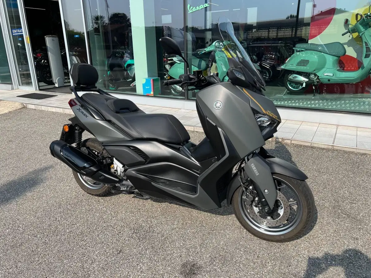 Yamaha X-Max 300 (2025 - 26)