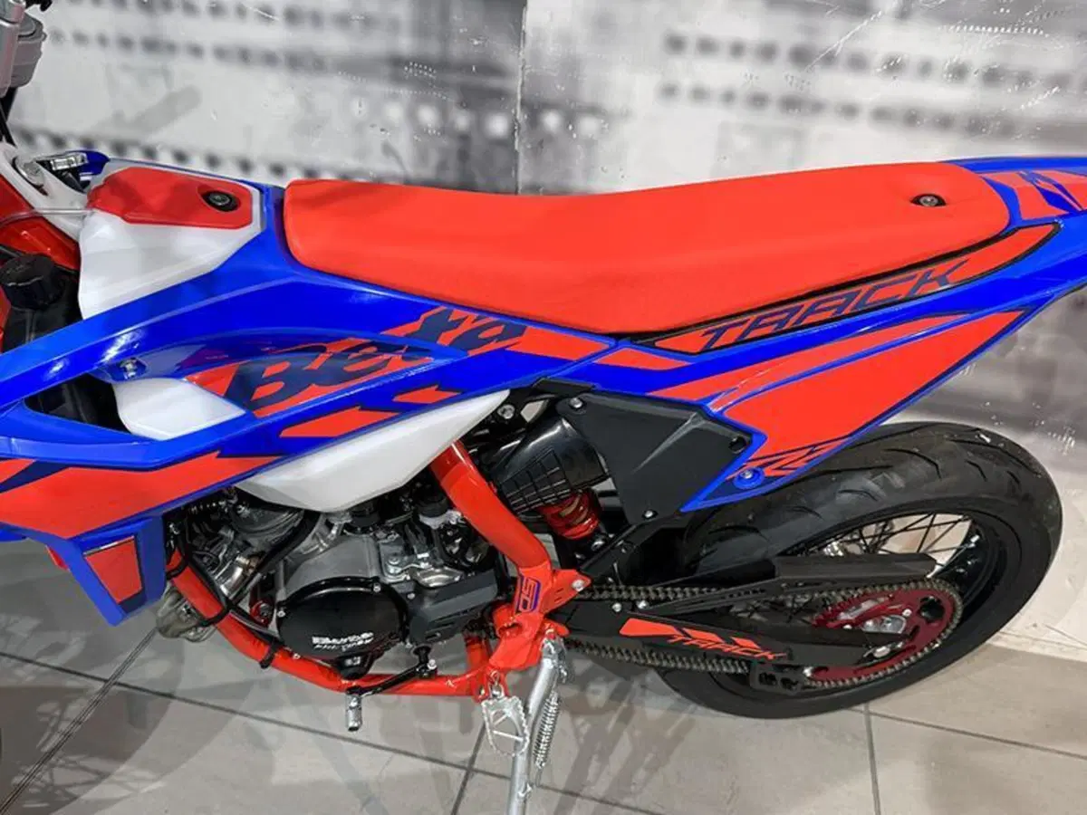 Betamotor RR 50 Motard (2021 - 26) (4)