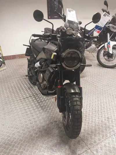 Husqvarna Svartpilen 401 (2024 - 26) usata
