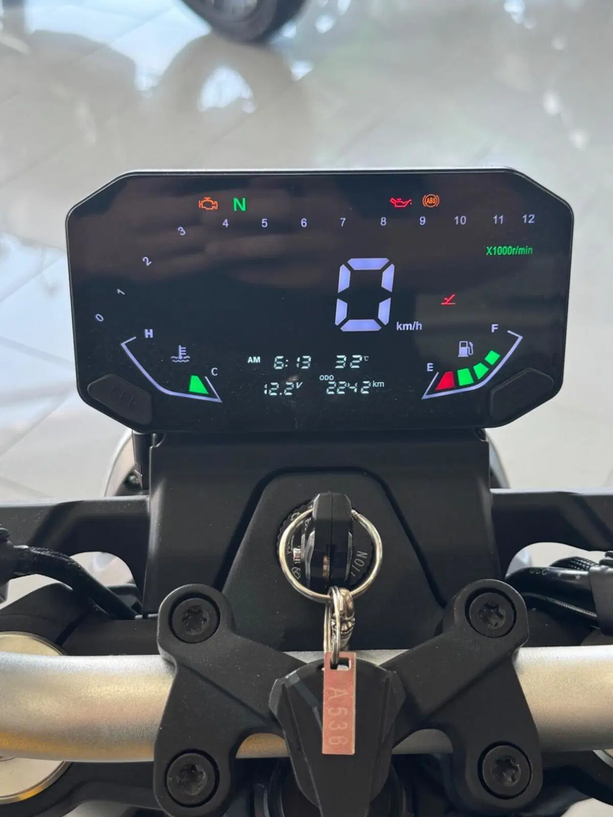 Voge Trofeo 350AC (2022 - 26) (4)