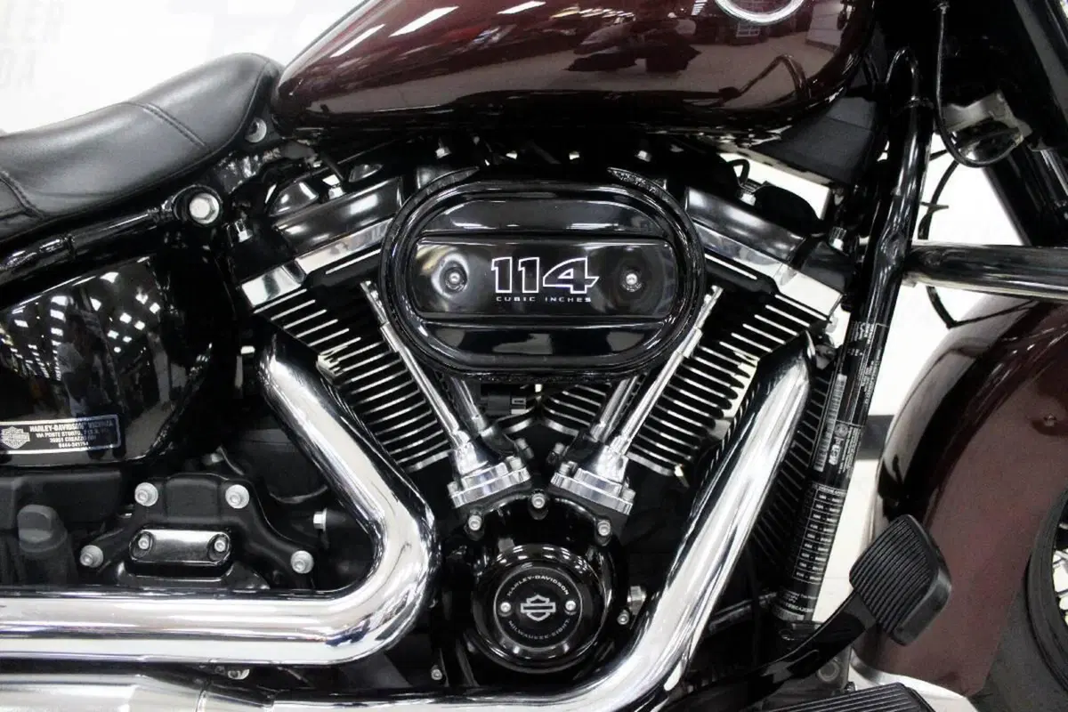 Harley-Davidson 107 Heritage Classic (2018 - 19) - FLHC (5)
