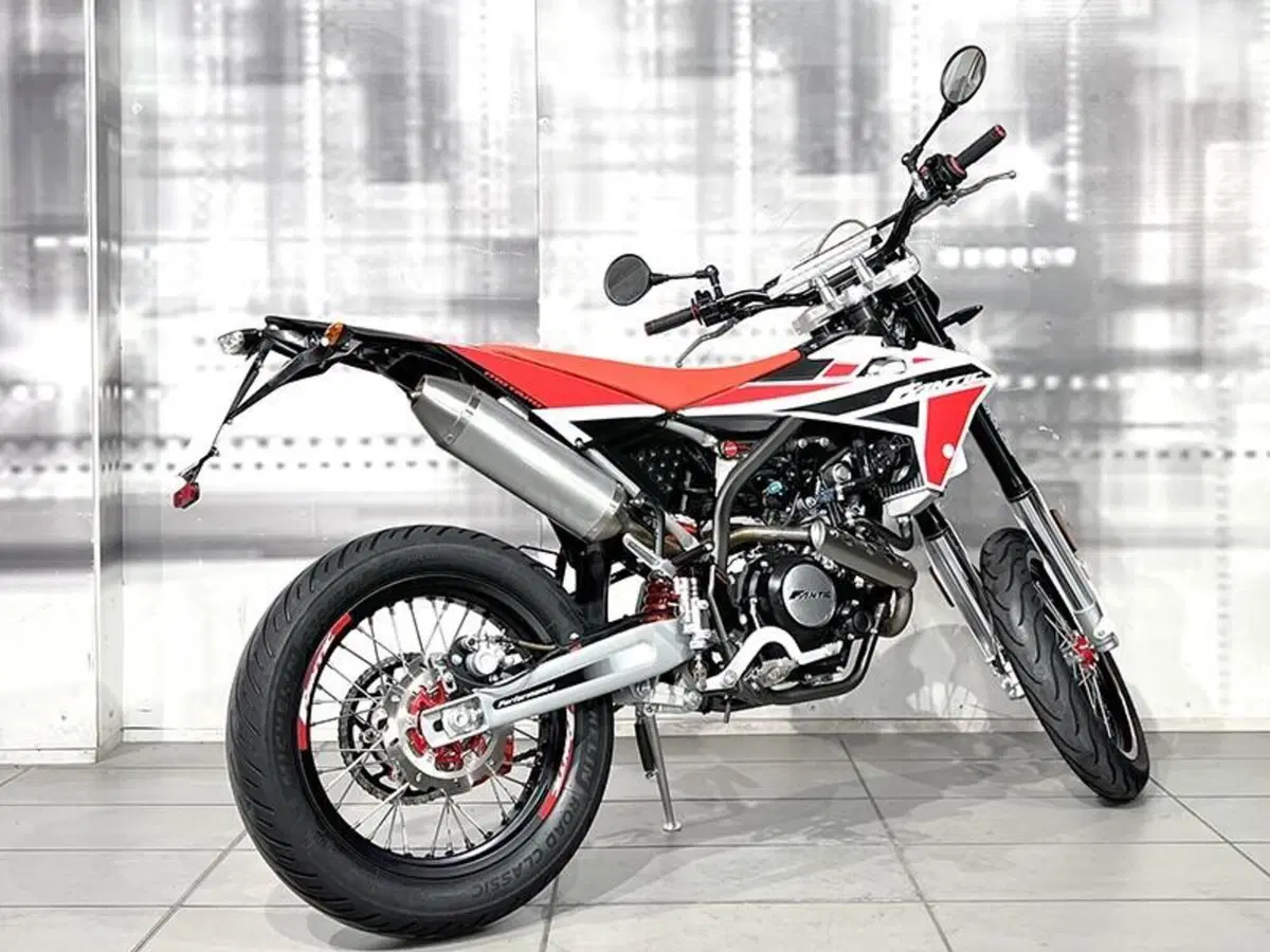Fantic Motor XMF 125 Motard Performance 4t (2021 - 22) (8)