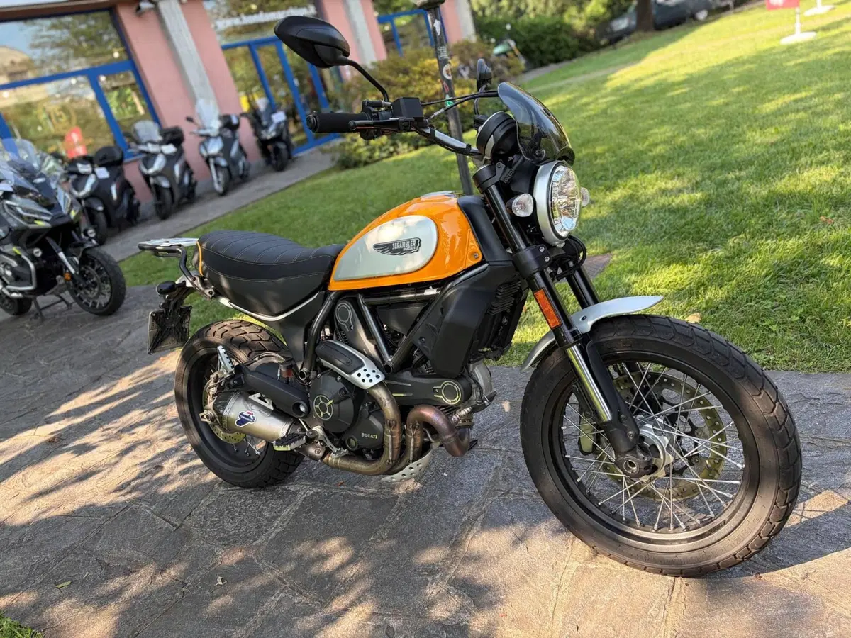 Ducati Scrambler 800 Classic (2017 - 18) (2)