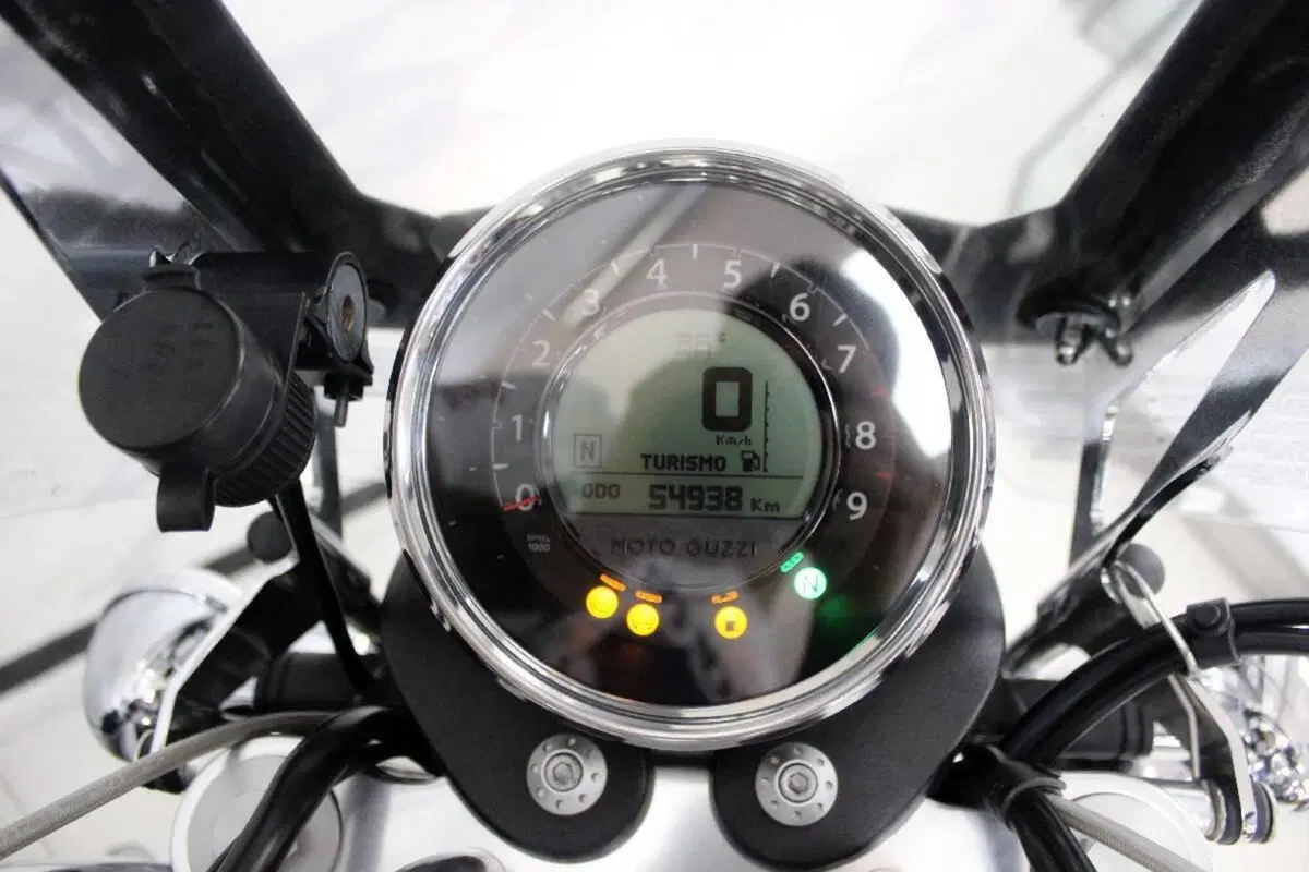 Moto Guzzi California 1400 Touring (2012 - 16) (7)