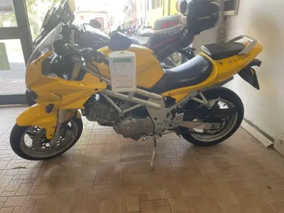 Hyosung Comet GT 650 R (2005 - 16) usata