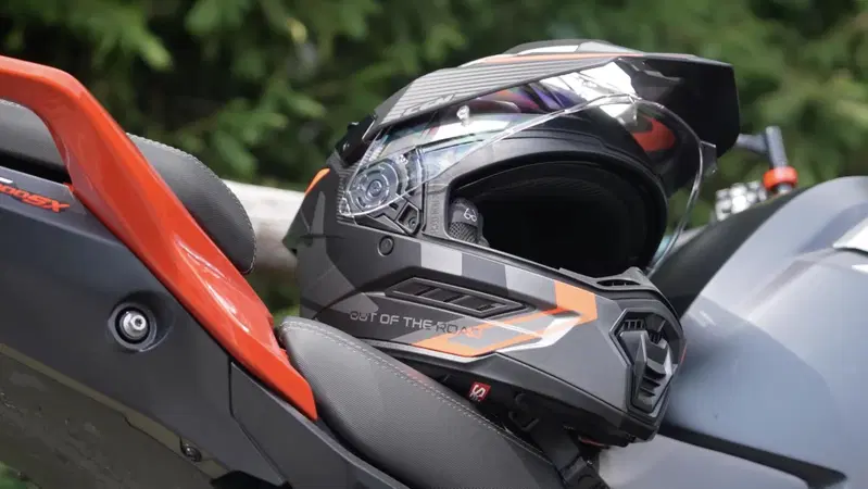 Recensito CGM 366 DUAL: due anime in un solo casco [VIDEO]