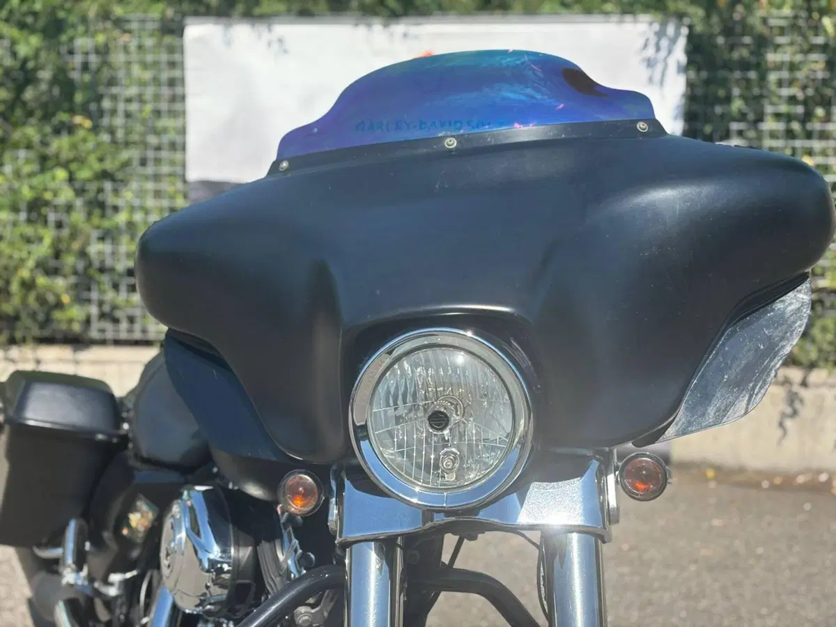 Harley-Davidson 1690 Street Glide (2011 - 13) - FLHX (7)
