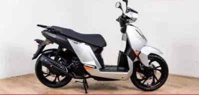 Peugeot Tweet 200 FL GT (2025 - 26) usata