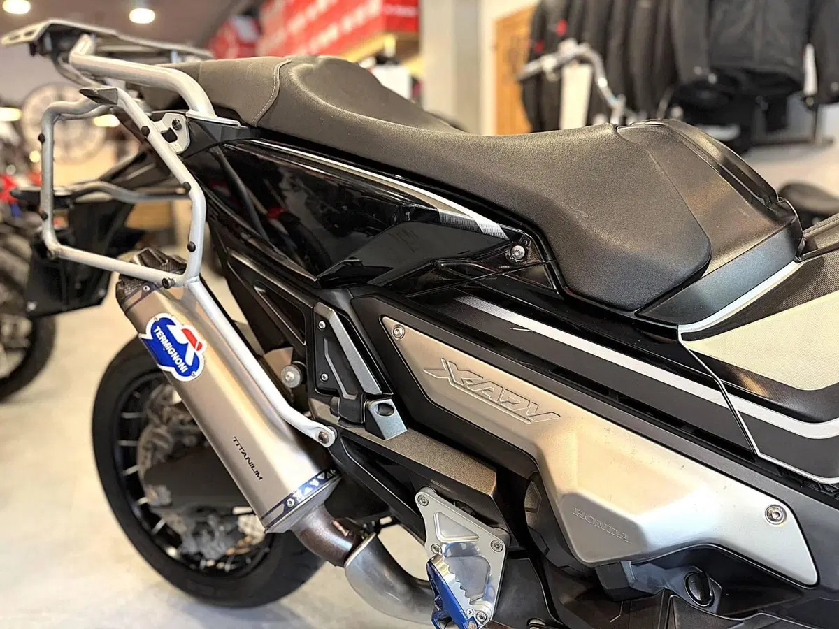 Honda X-ADV 750 Desert Track (2018 - 20) (8)