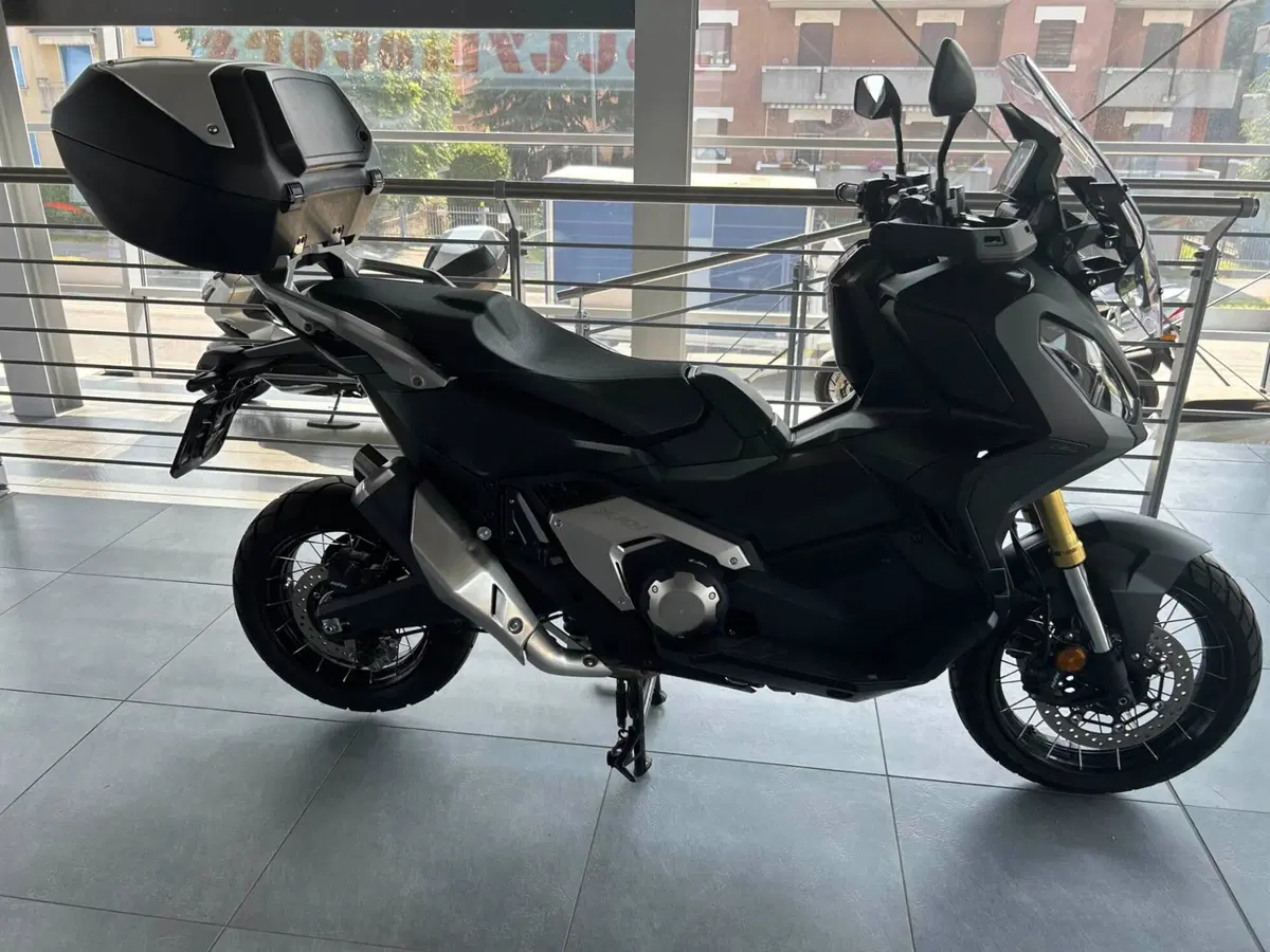 Honda X-ADV 750 DCT (2021 - 24) (2)