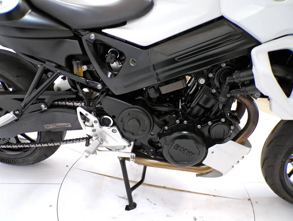 Bmw F 800 R (2017 - 20) (11)