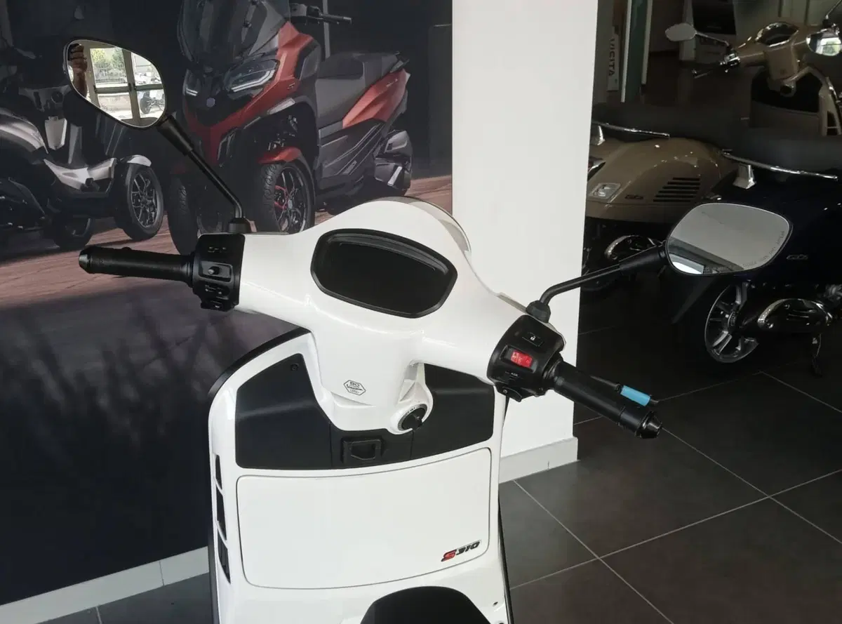Vespa GTS 310 Supersport (2025 - 26) (9)