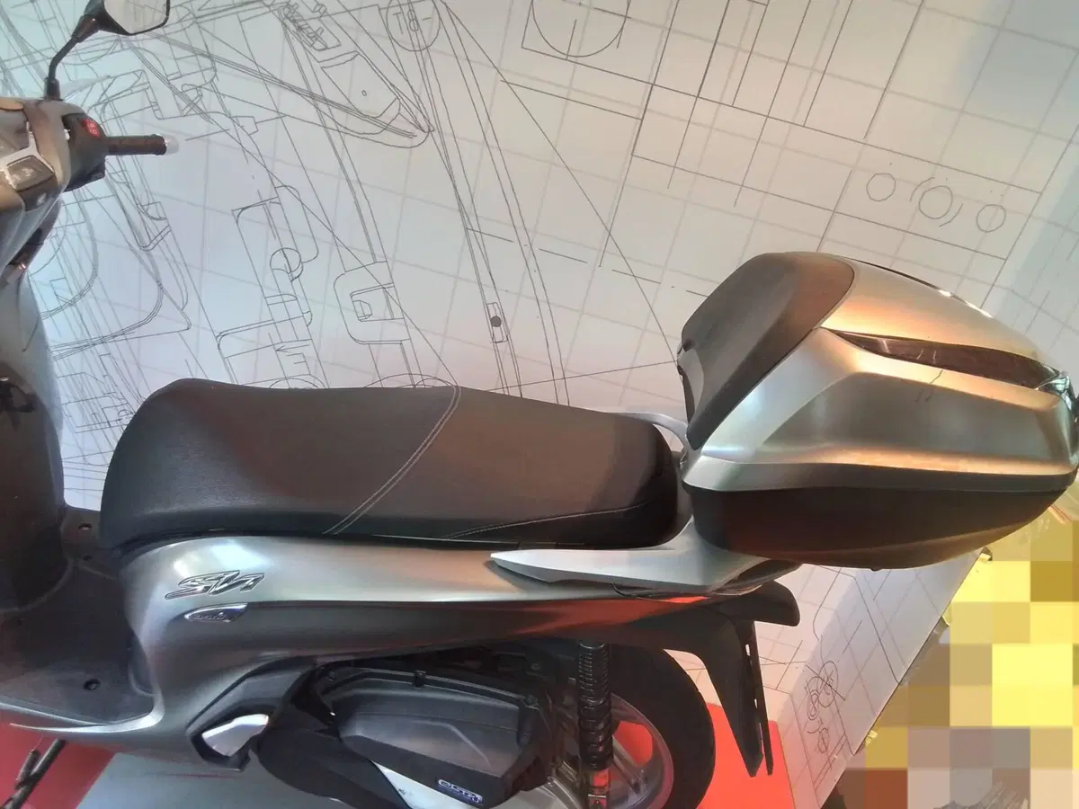 Honda SH 350 (2021 - 24) (9)