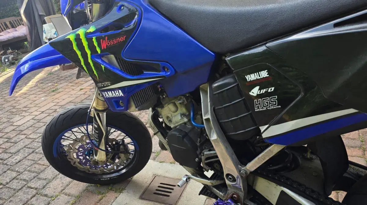 Yamaha YZ 125 (2022) (4)