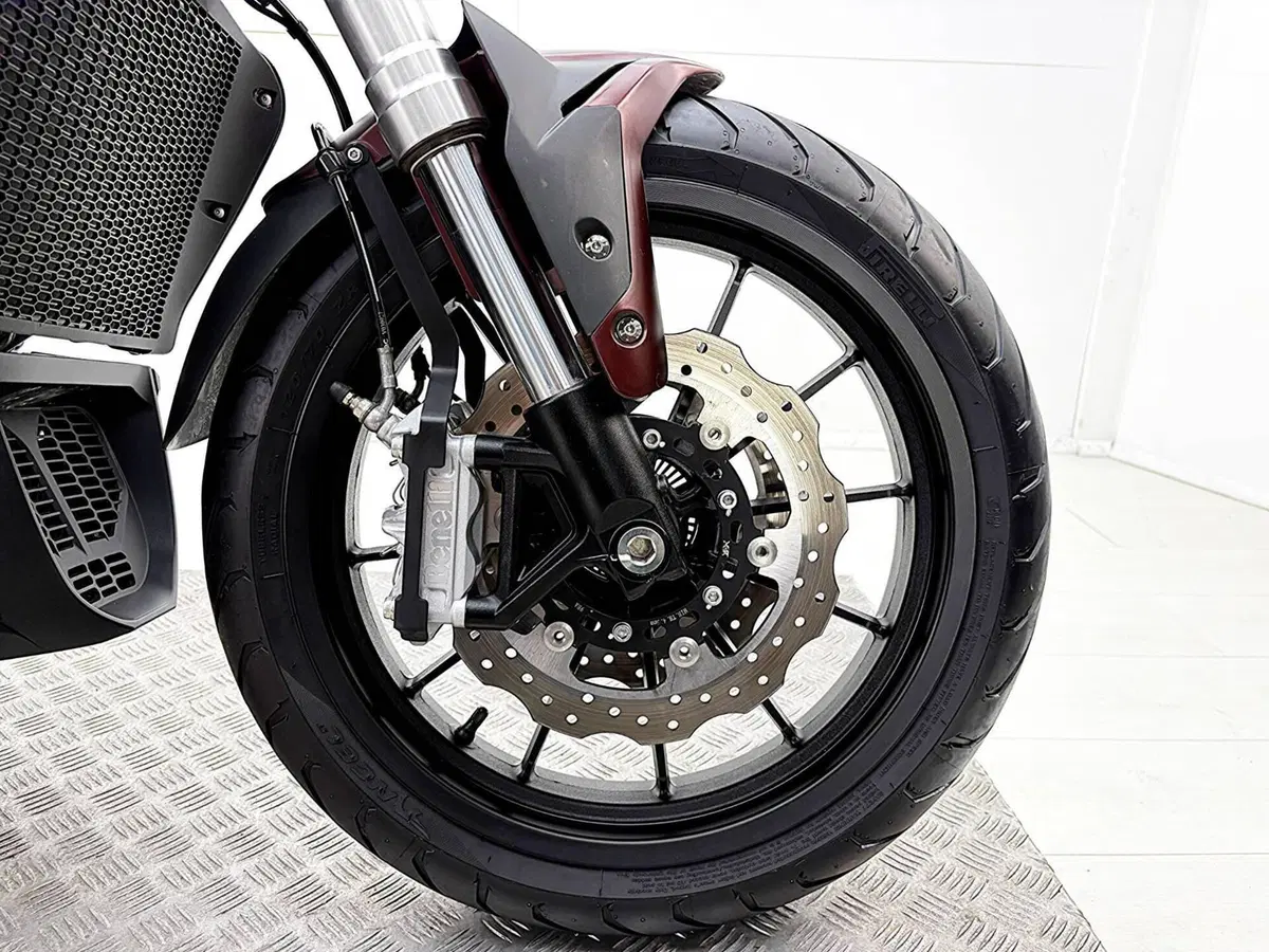Benelli 502 C (2019 - 20) (12)