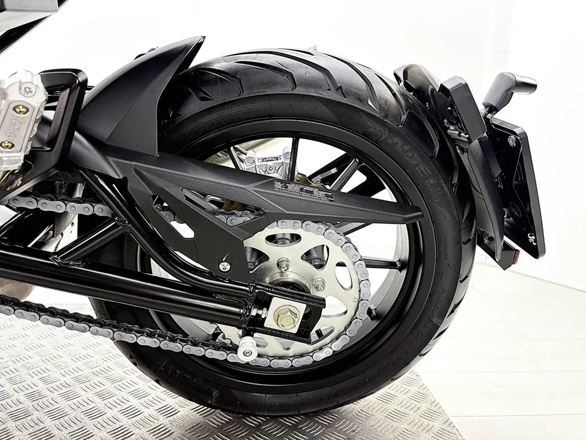 Benelli 502 C (2019 - 20) (18)