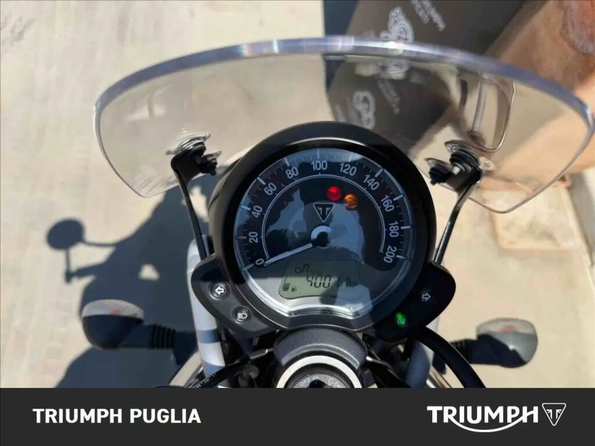 Triumph Street Scrambler 900 (2017 - 18) (2)