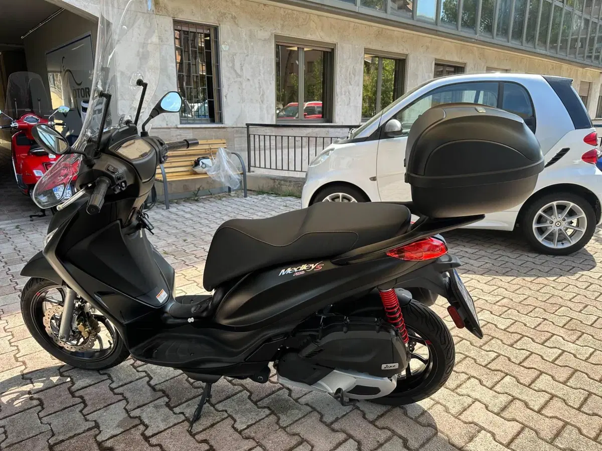 Piaggio Medley 150 S ABS (2021 - 25) (4)