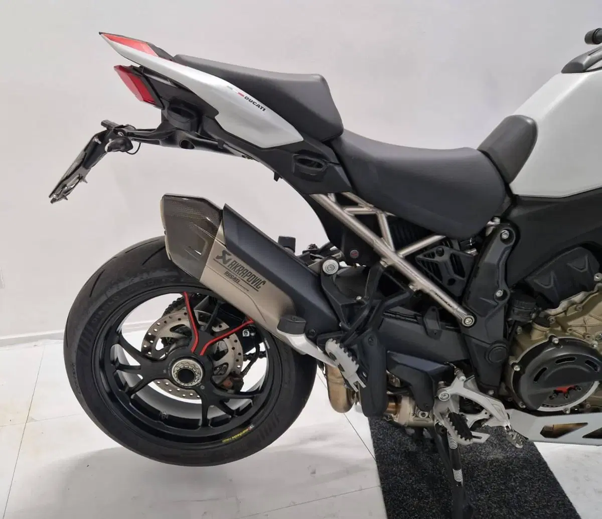 Ducati Multistrada V4 RS (2024 - 25) (4)