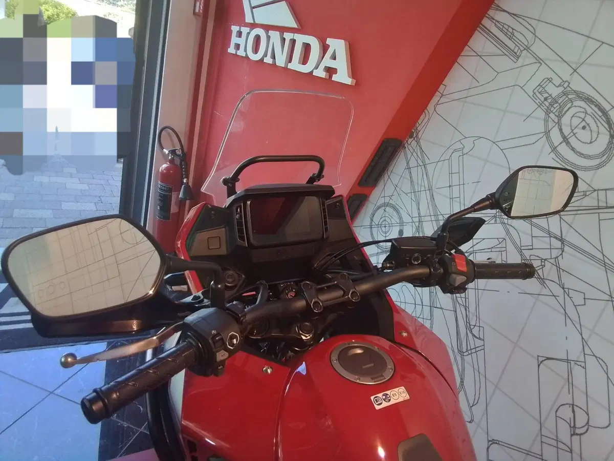 Honda NX500 (2026) (8)