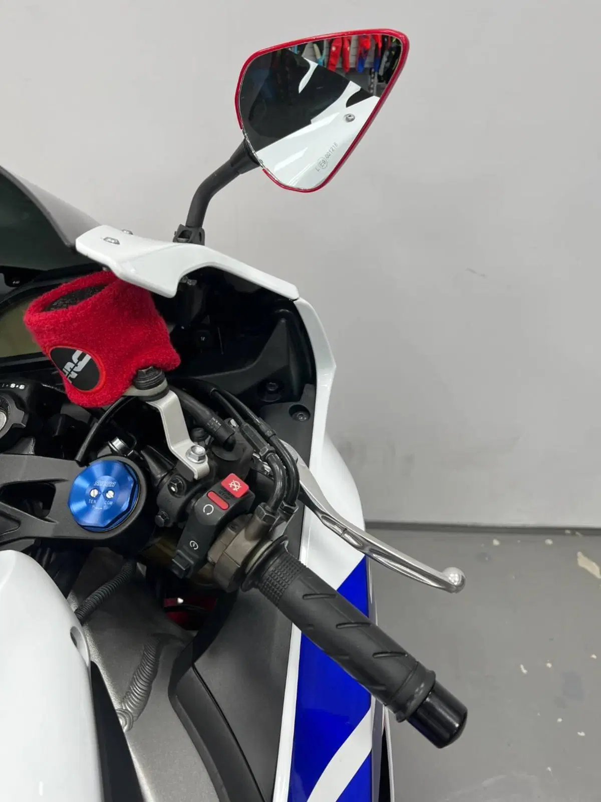 Honda CBR 1000 RR Fireblade (2012 - 16) (6)