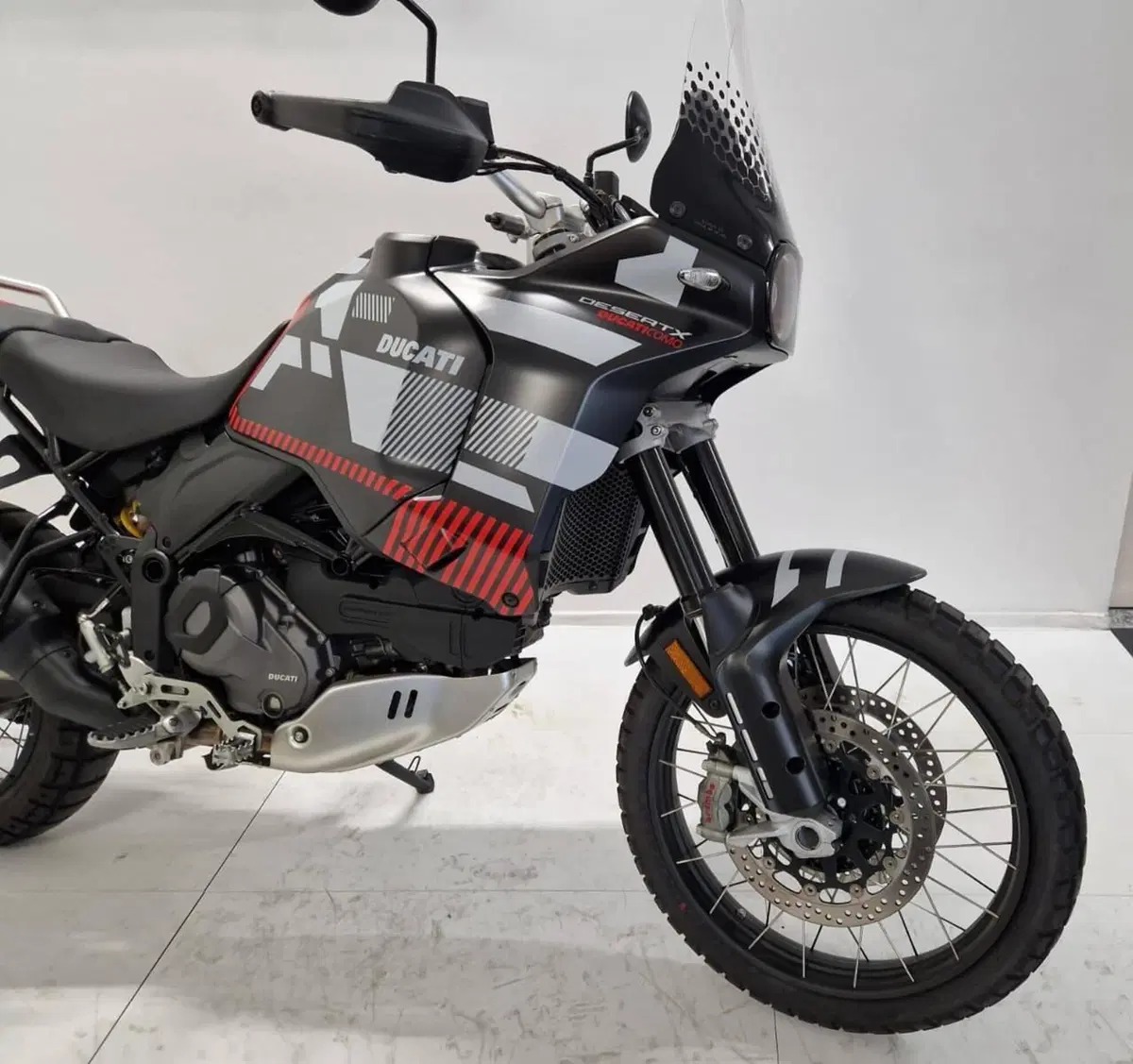 Ducati DesertX (2022 - 25) (5)