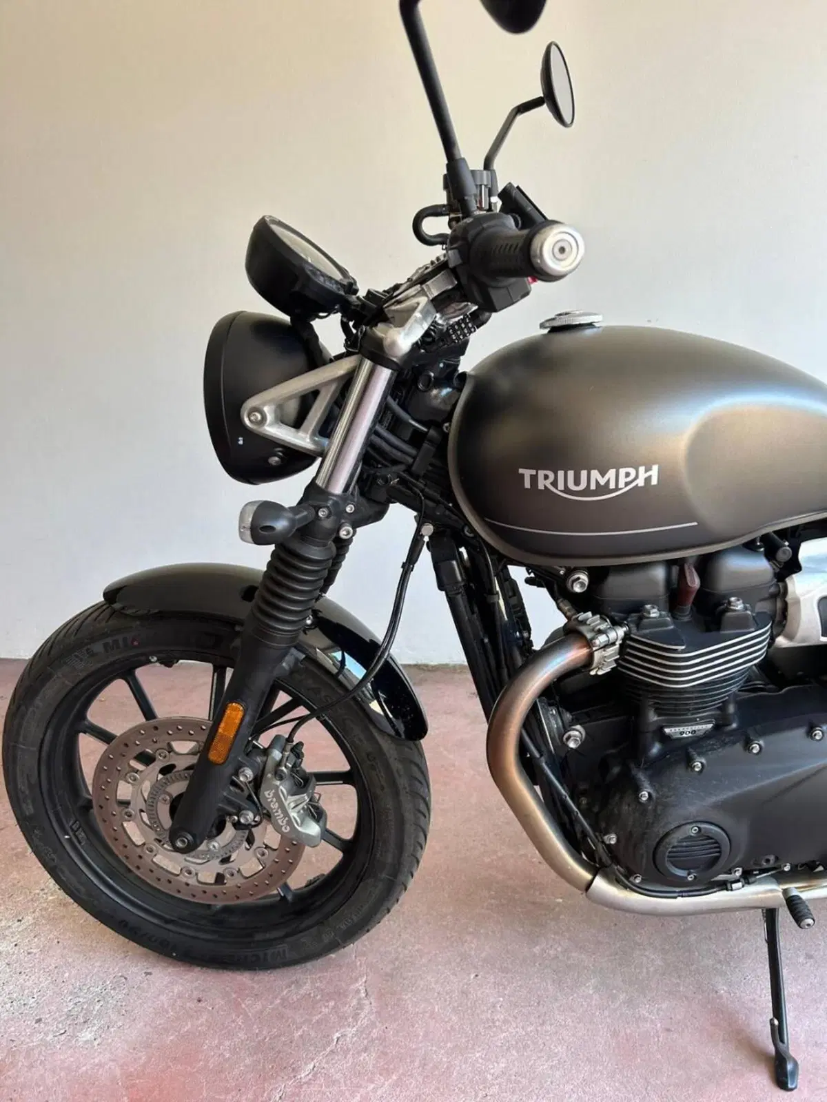 Triumph Speed Twin 900 (2023 - 24) (2)