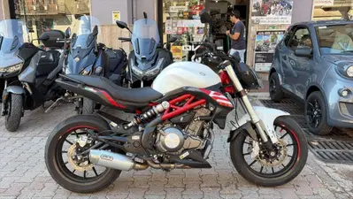 Benelli BN 302 S (2019 - 20) usata