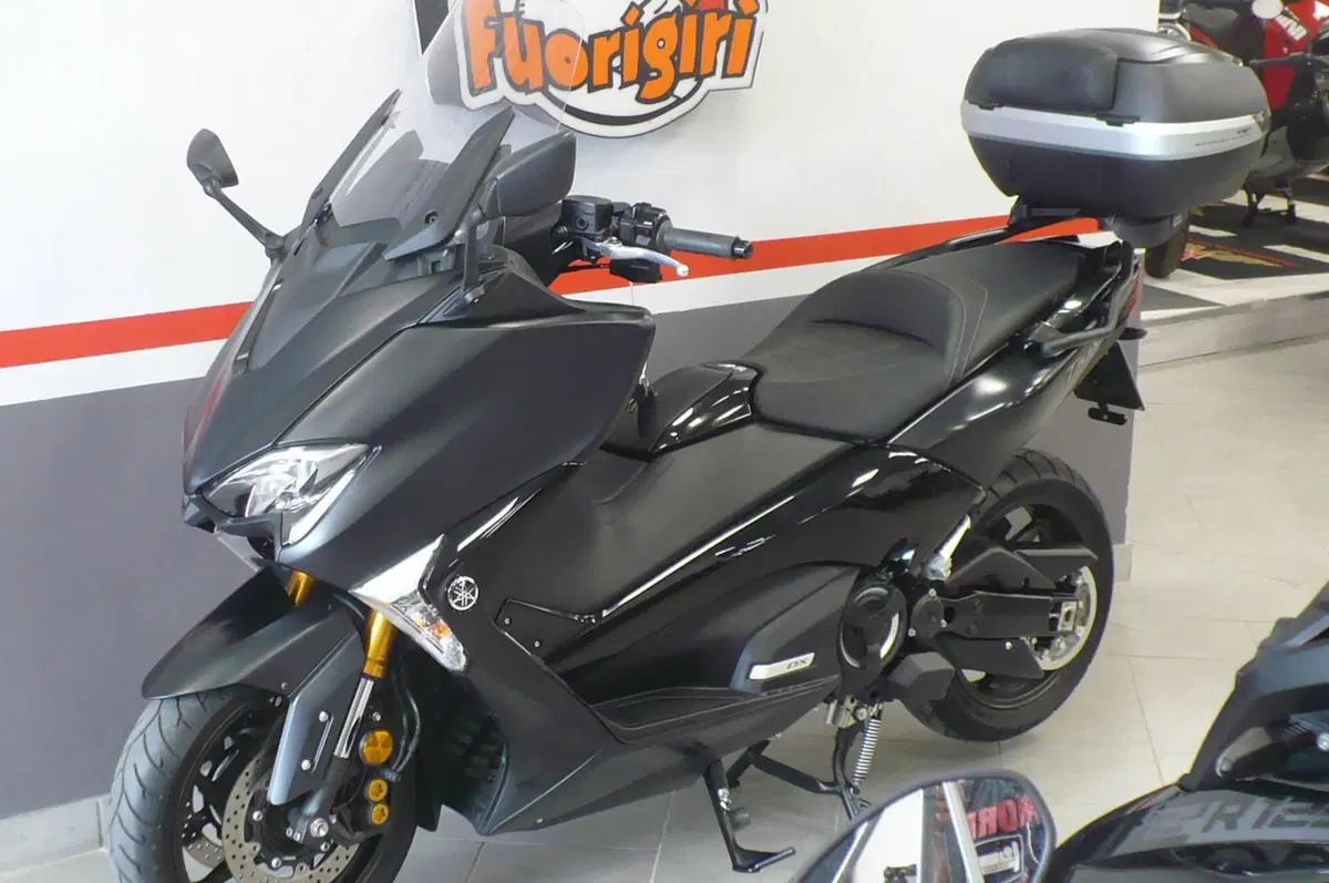 Yamaha T-Max 530 DX (2017 - 19) (3)