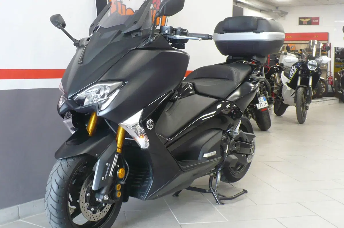 Yamaha T-Max 530 DX (2017 - 19) (7)