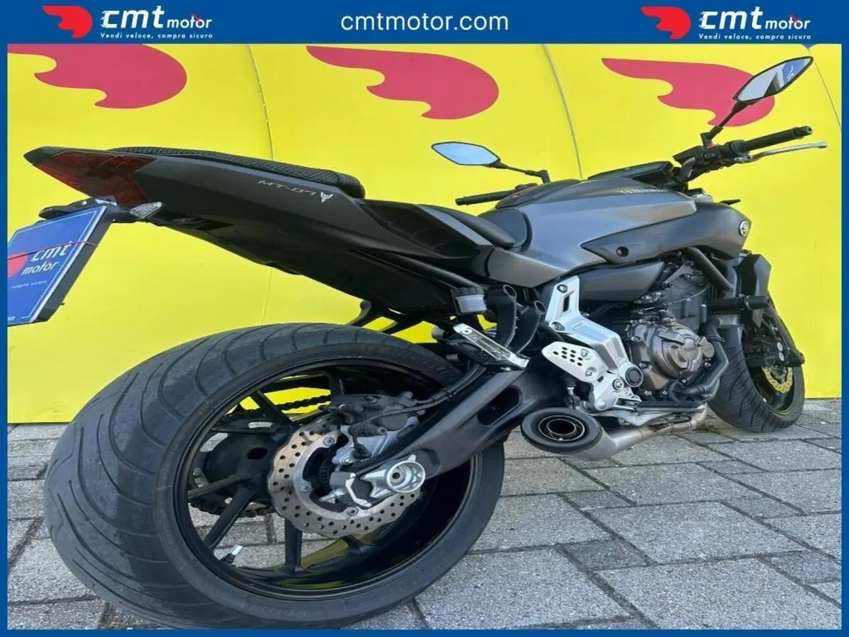 Yamaha MT-07 (2014 - 16) (4)