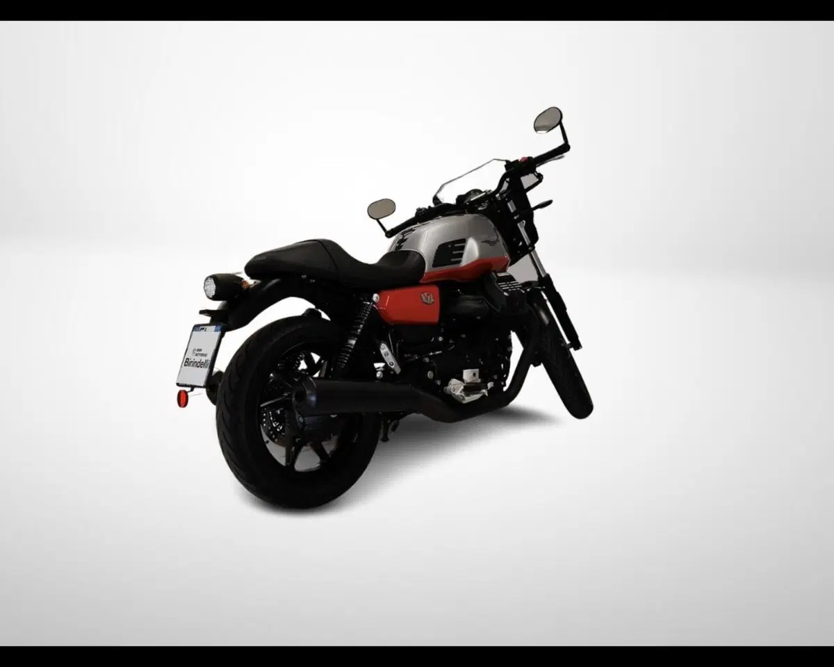 Moto Guzzi V7 Stone Corsa (2023 - 25) (3)
