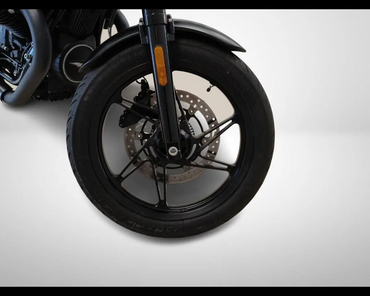 Moto Guzzi V7 Stone Corsa (2023 - 25) (8)