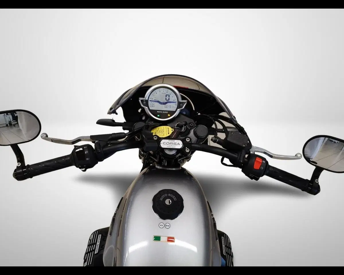 Moto Guzzi V7 Stone Corsa (2023 - 25) (12)