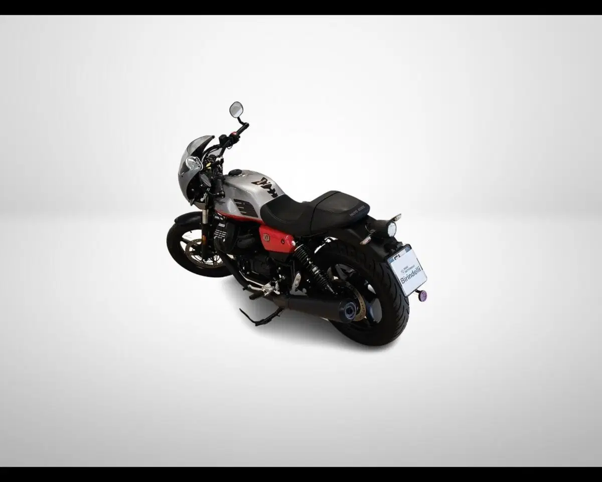 Moto Guzzi V7 Stone Corsa (2023 - 25) (15)