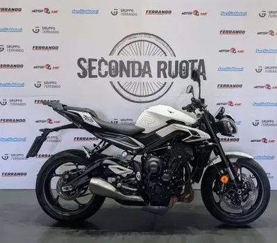 Triumph Street Triple 765 R (2023 - 26) usata