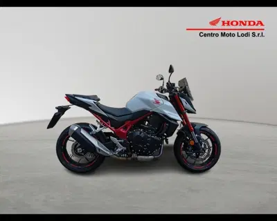 Honda CB 750 Hornet (2023 - 24) usata