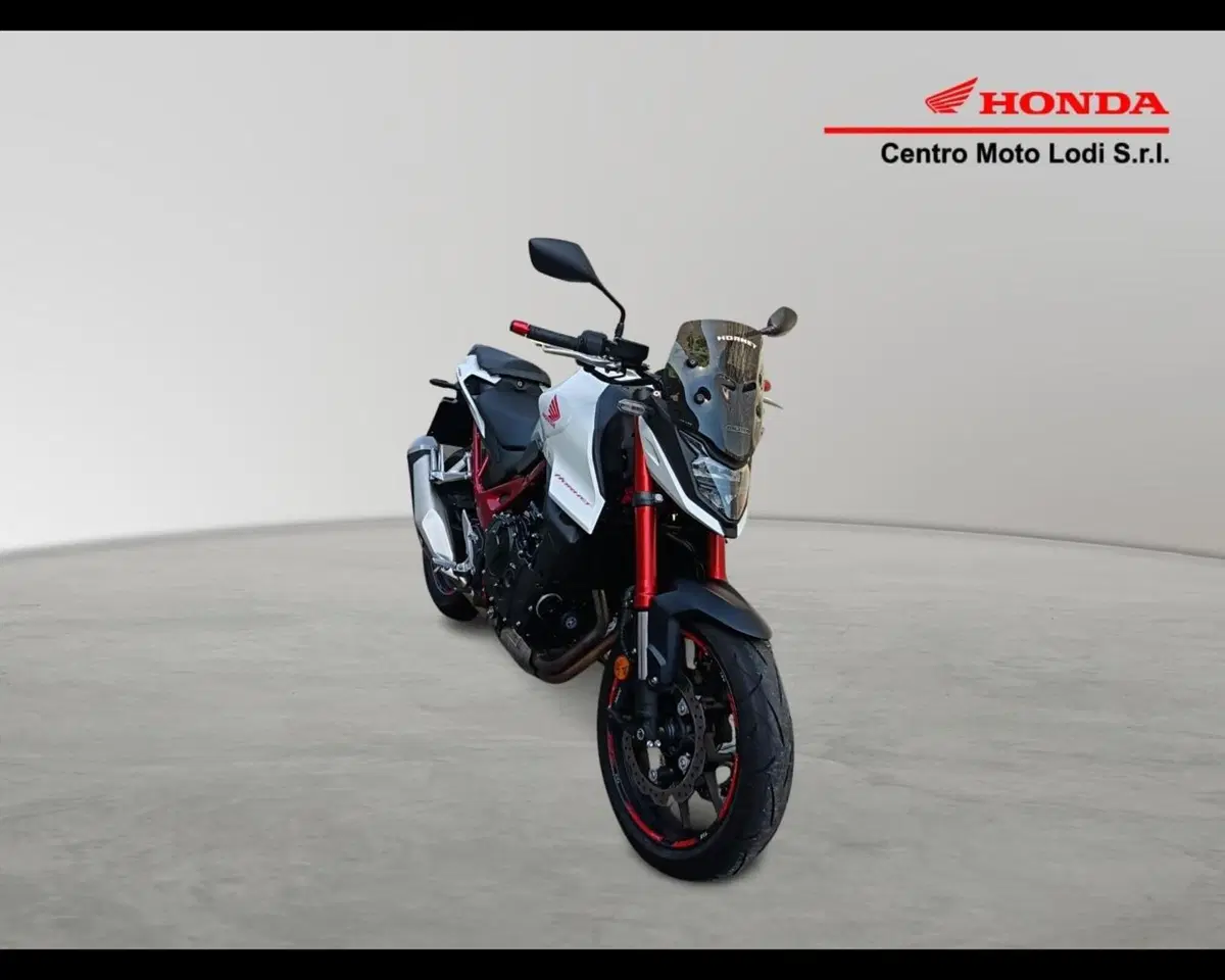 Honda CB 750 Hornet (2023 - 24) (2)