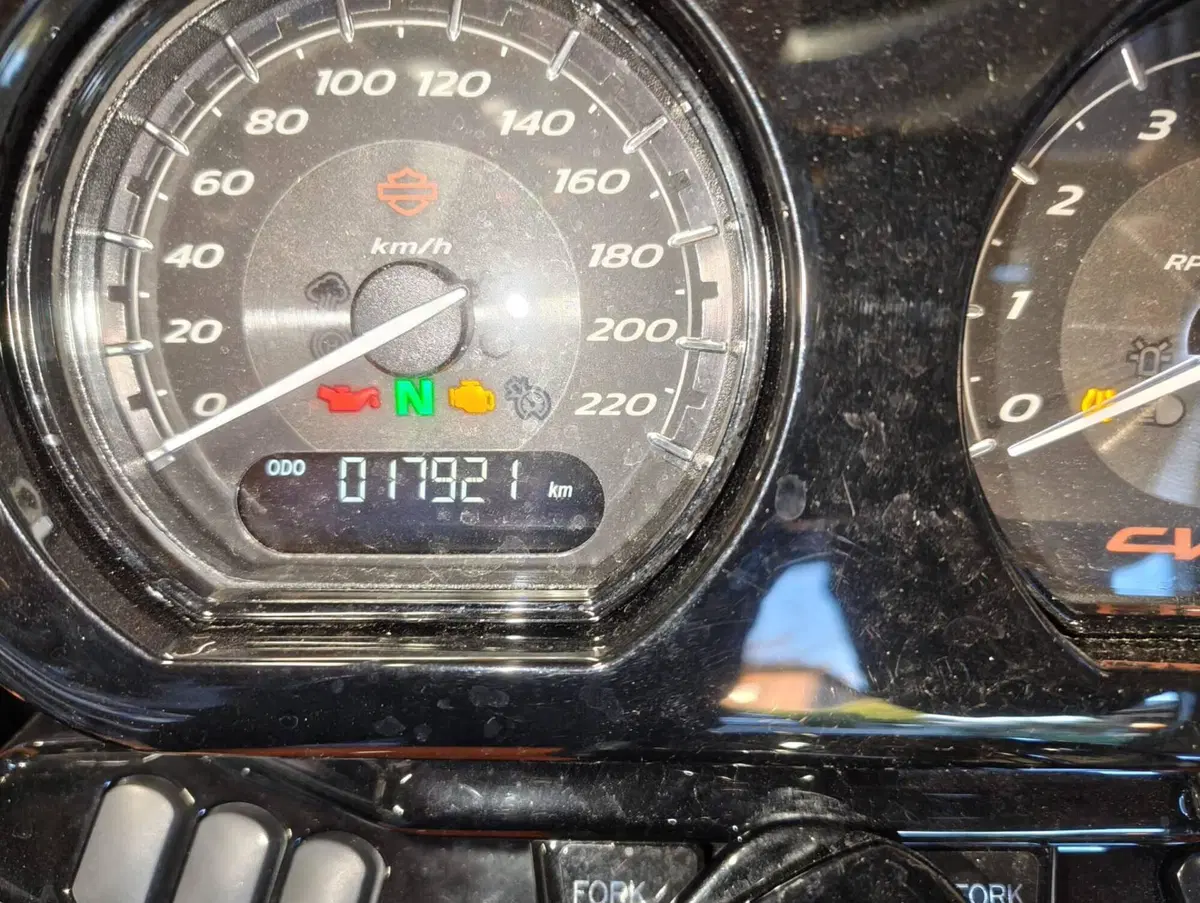 Harley-Davidson CVO Road Glide Limited (2022) (5)