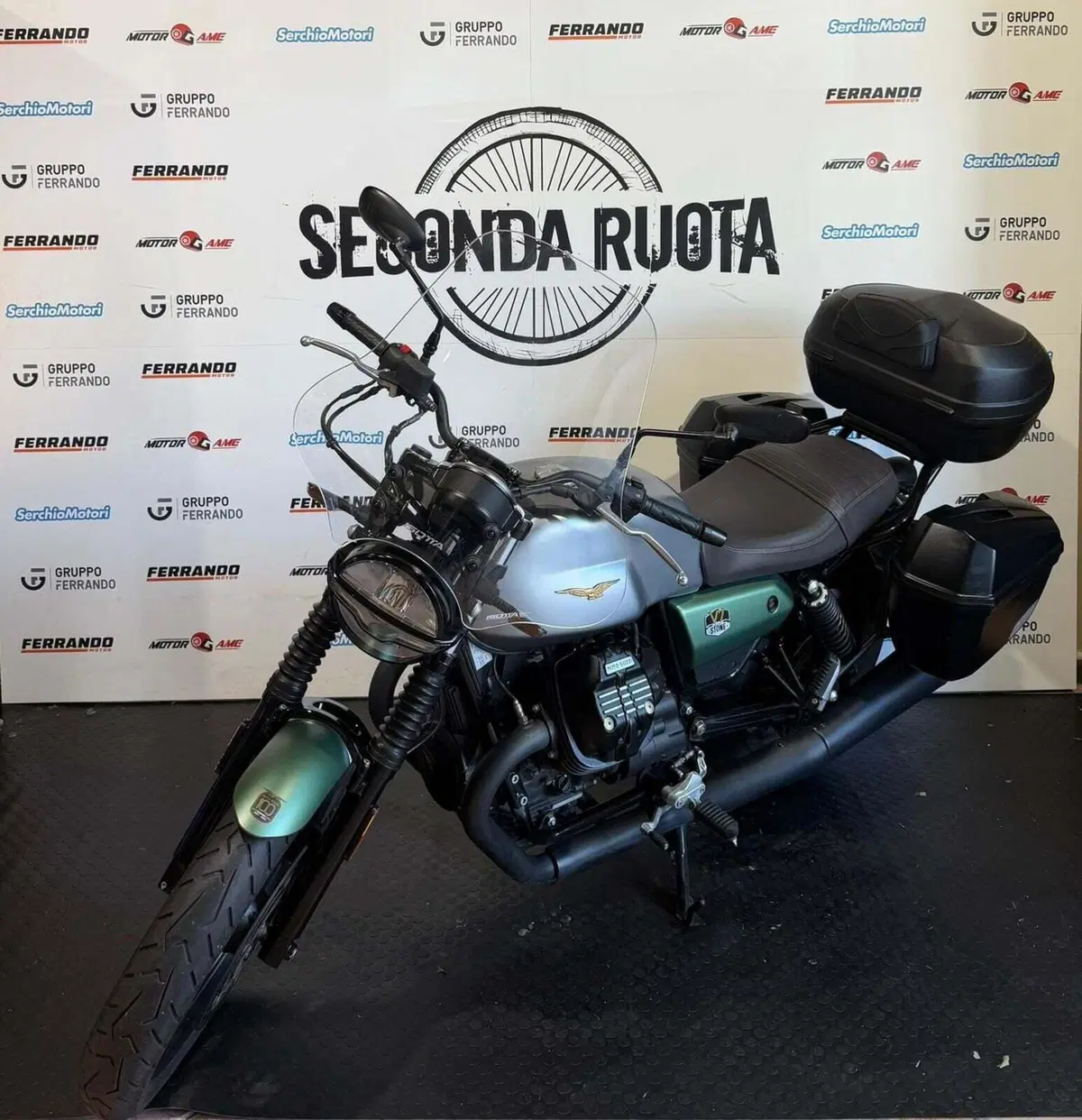 Moto Guzzi V7 Stone Centenario (2021 - 22) (3)