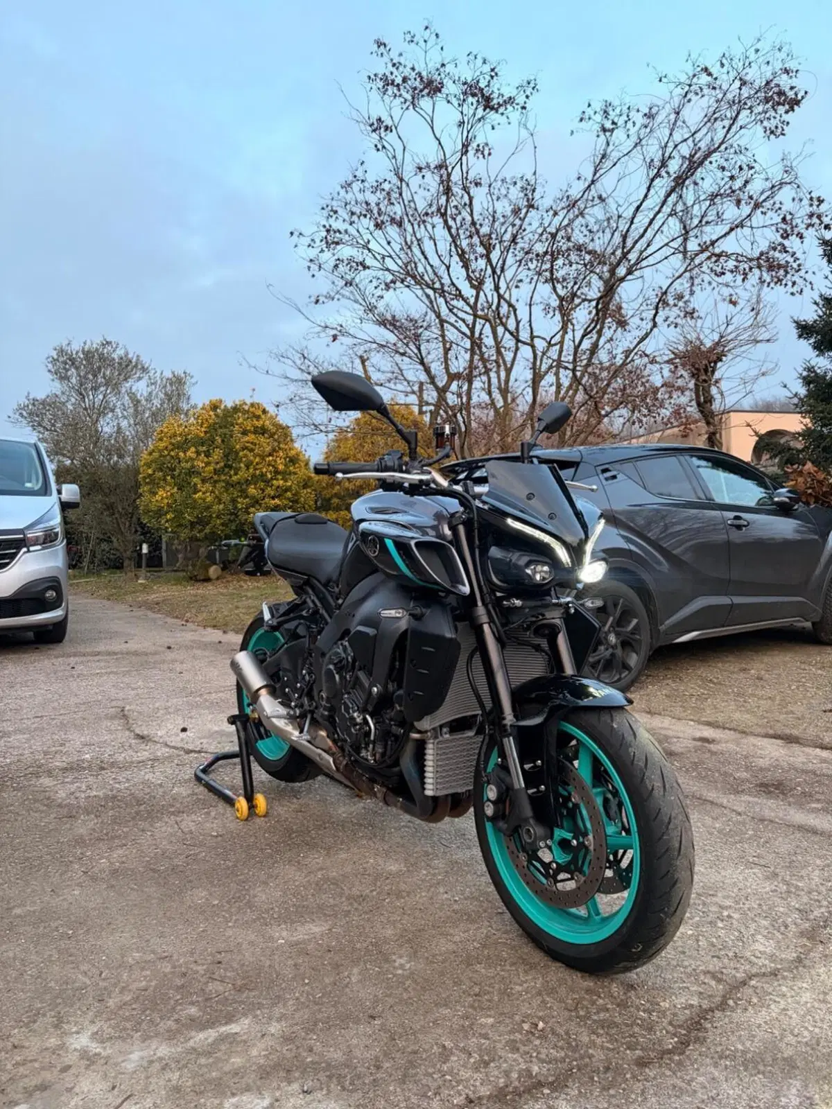 Yamaha MT-10 (2022 - 26) (4)